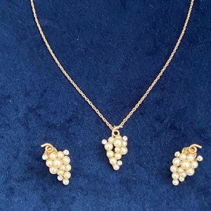 Vintage Pearl Cluster Necklace with matching earrings